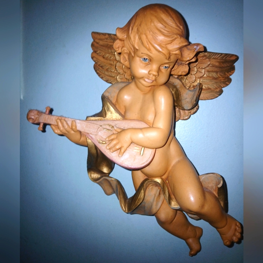 Large Vintage Simonetti Cherub W/lute Made in Italy circa 1980......